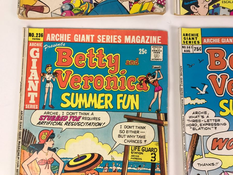 Betty And Veronica Christmas Spectacular #180, 241 And Betty And Veronica Summer Fun #224, 248, 236, 561, 155 Comic Books [Photo 9]