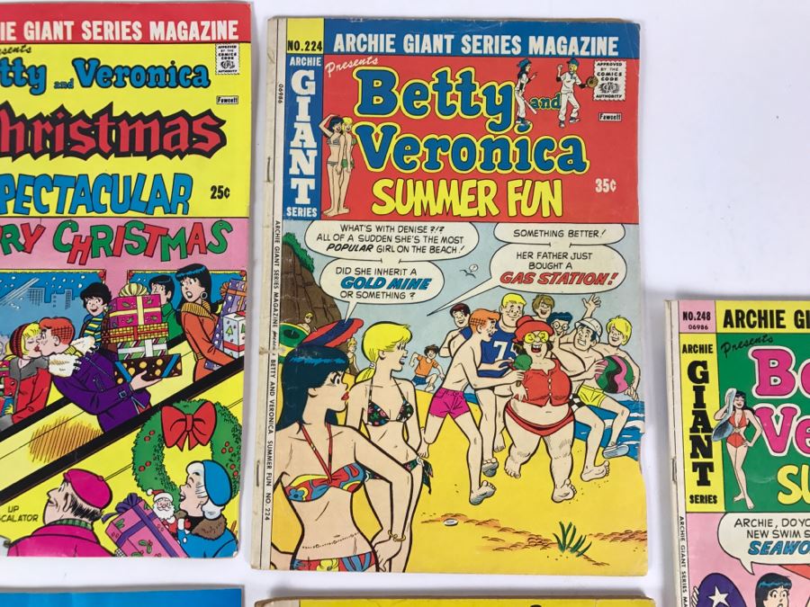Betty And Veronica Christmas Spectacular #180, 241 And Betty And Veronica Summer Fun #224, 248, 236, 561, 155 Comic Books [Photo 4]