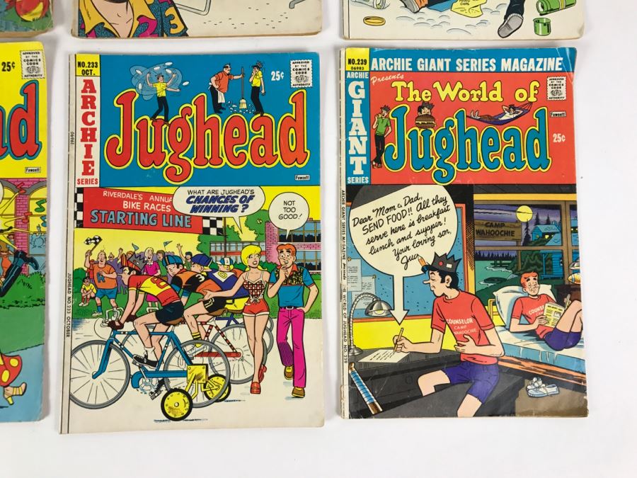 (8) Jughead Comic #176, 209, 219, 228, 230, 231, 233, 239 Comic Books [Photo 8]