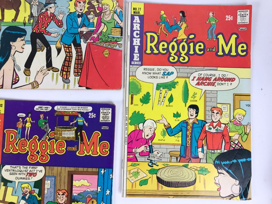 (11) Reggie And Me #56, 68, 71, 73, 75, 77, 78, 79, 80, 81, 82 Comic Books [Photo 8]