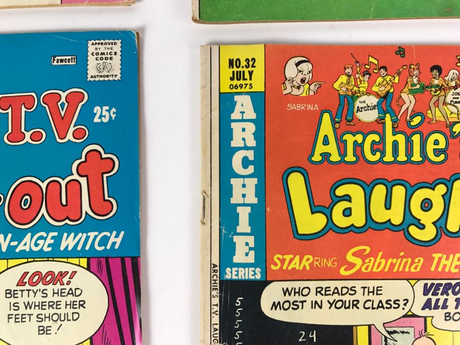 (6) Archie's T.V. Laugh Out Giant #2, #24, 28, 30, 31, 32 Comic Books [Photo 9]