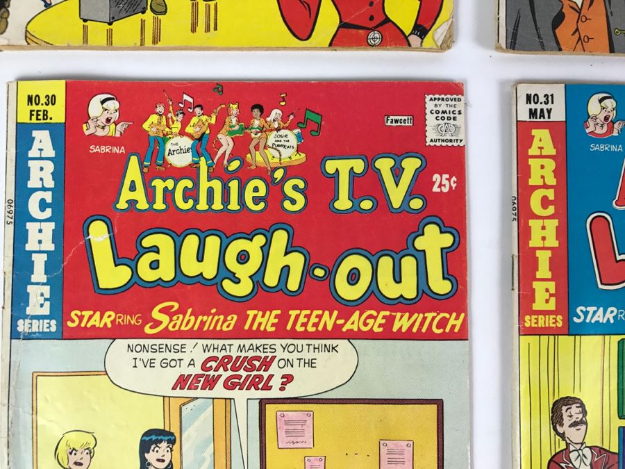 (6) Archie's T.V. Laugh Out Giant #2, #24, 28, 30, 31, 32 Comic Books [Photo 7]