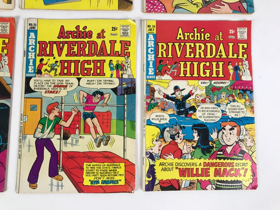 (8) Archie At Riverdal High #9, 14, 16, 17, 22, 24, 25, 25 Comic Books [Photo 8]