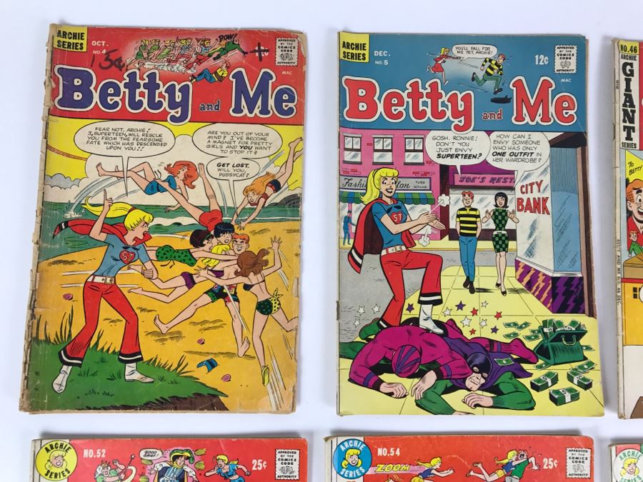 (6) Betty And Me #4, 5, 46, 52, 54, 55 Comic Books [Photo 2]