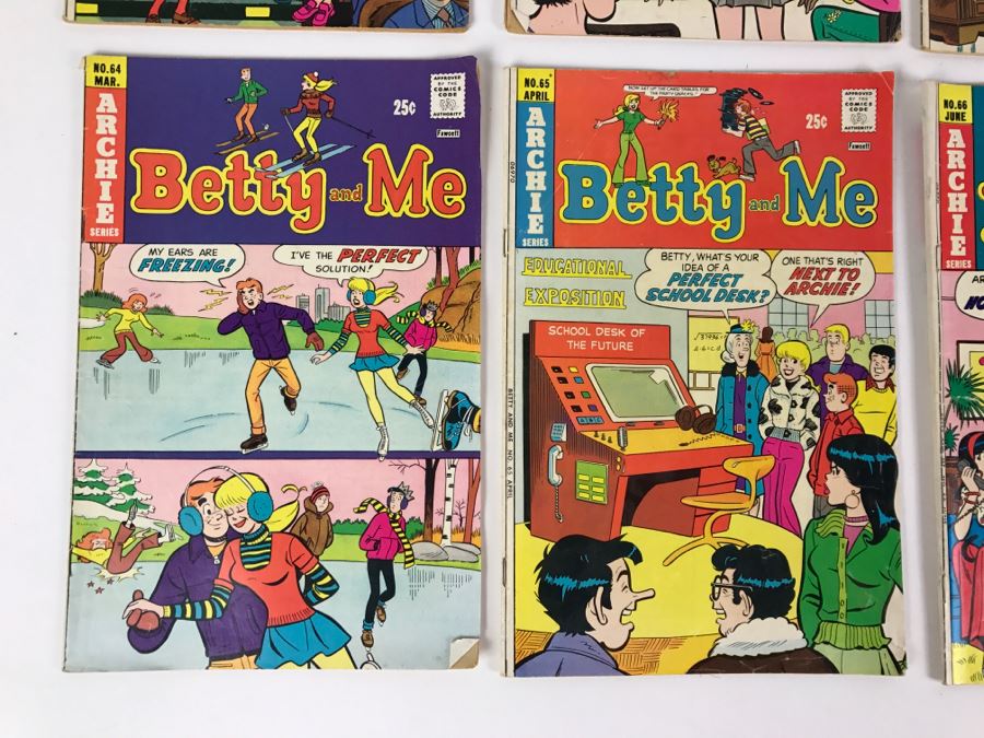 (9) Betty And Me #56, 57, 58, 61, 62, 64, 65, 66, 67 Comic Books [Photo 8]