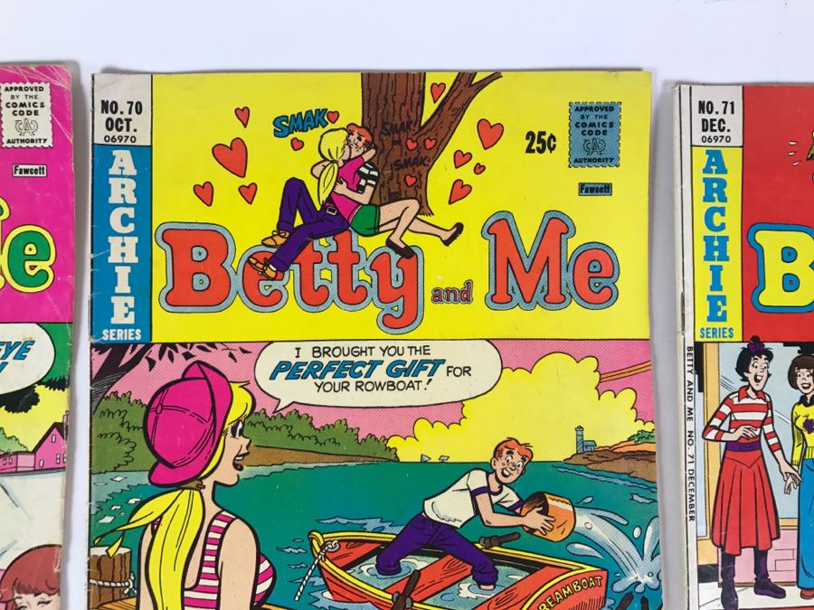 (8) Betty And Me #68, 69, 70, 71, 72, 75, 76, 77 Comic Books [Photo 5]