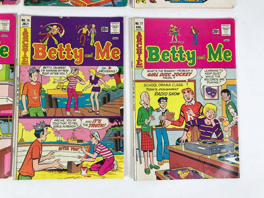 (8) Betty And Me #68, 69, 70, 71, 72, 75, 76, 77 Comic Books [Photo 8]