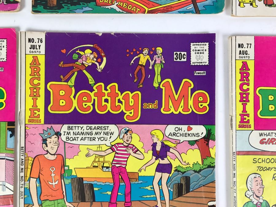 (8) Betty And Me #68, 69, 70, 71, 72, 75, 76, 77 Comic Books [Photo 9]