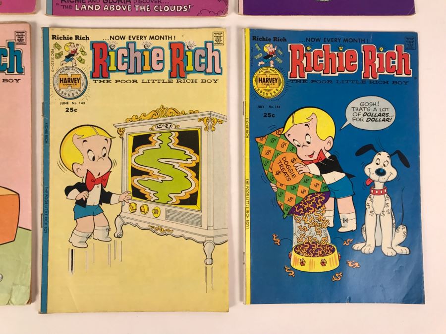 (8) Richie Rich #133, 134, 135, 138, 141, 142, 143, 144 Comic Books