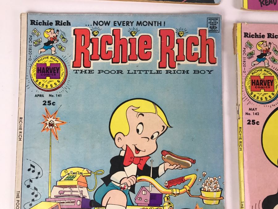 (8) Richie Rich #133, 134, 135, 138, 141, 142, 143, 144 Comic Books [Photo 8]