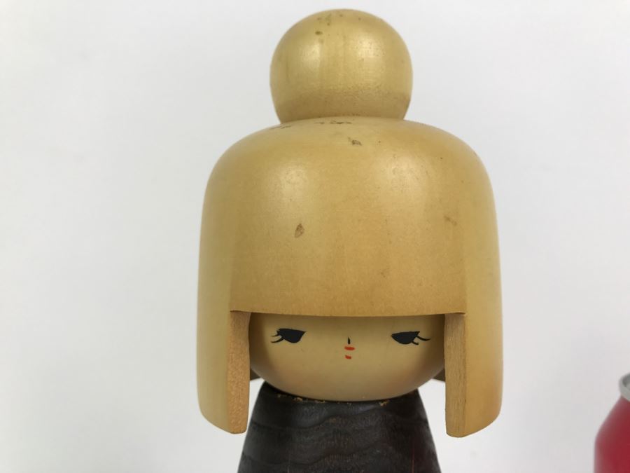 Vintage Japanese Kokeshi Wooden Doll [Photo 2]