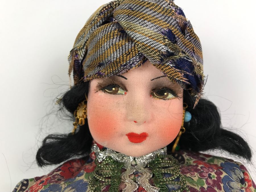 Vintage International Doll [Photo 2]