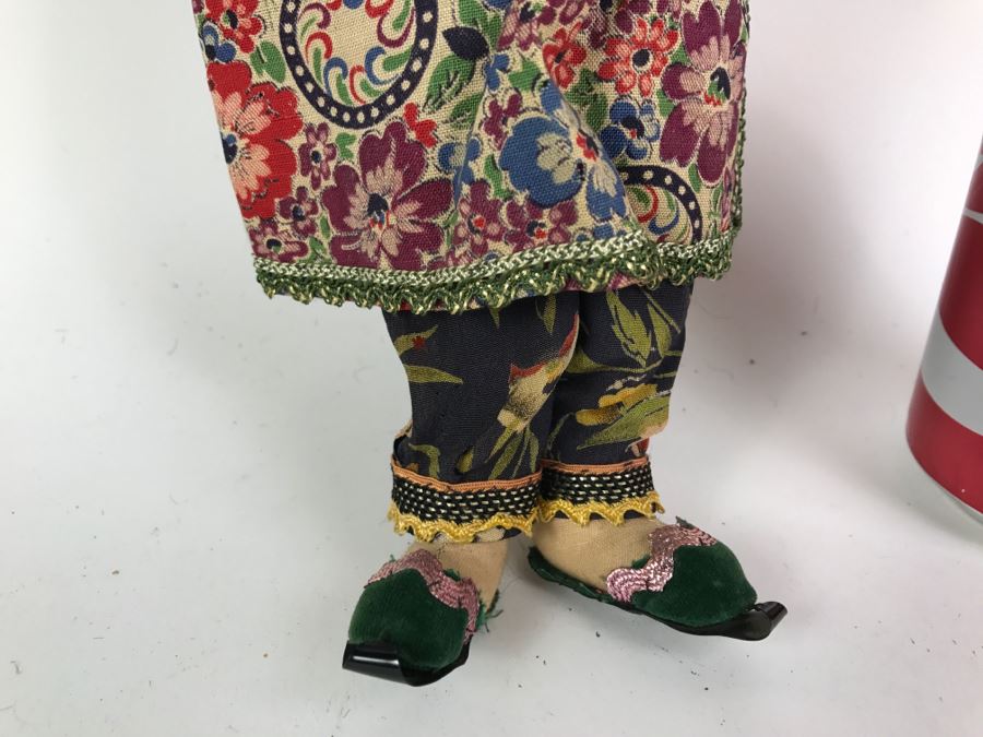 Vintage International Doll [Photo 6]