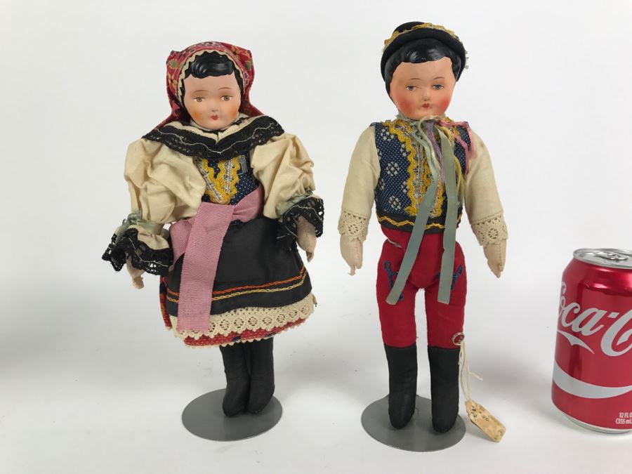 Pair Of Vintage Czechoslovakia Dolls [Photo 1]