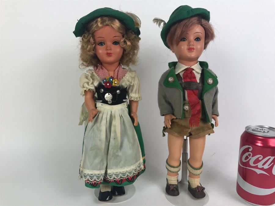 Pair Of Vintage International Dolls [Photo 1]