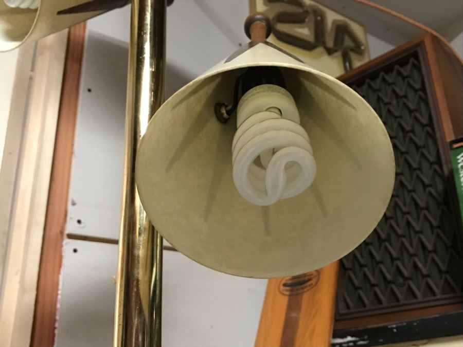 Cool Mid-Century Modern Pole Lamp In Great Condition 3-Way - 8.5' X 16' [Photo 10]
