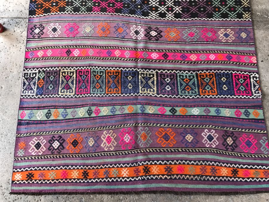 Vintage Turkish Embroidery Kilim Rug With Vivid Colors 4'10' X 7'2' [Photo 5]