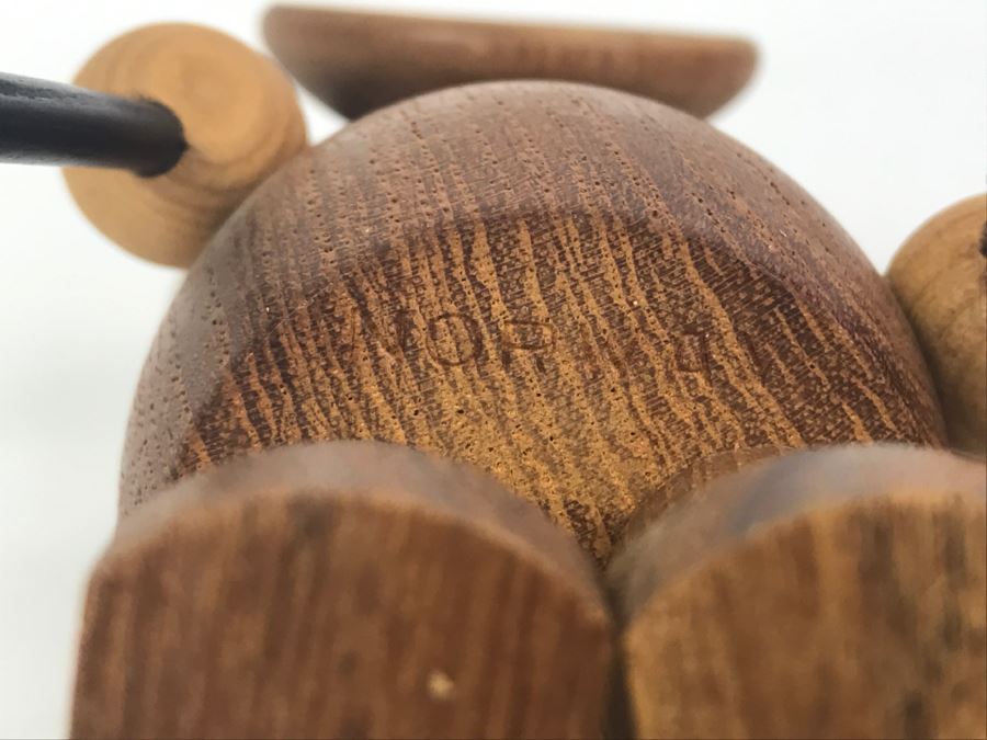 Vintage Wooden Eskimo Doll [Photo 11]