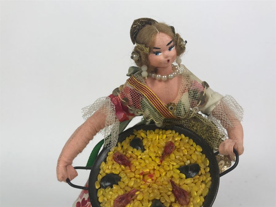 Vintage International Doll [Photo 3]