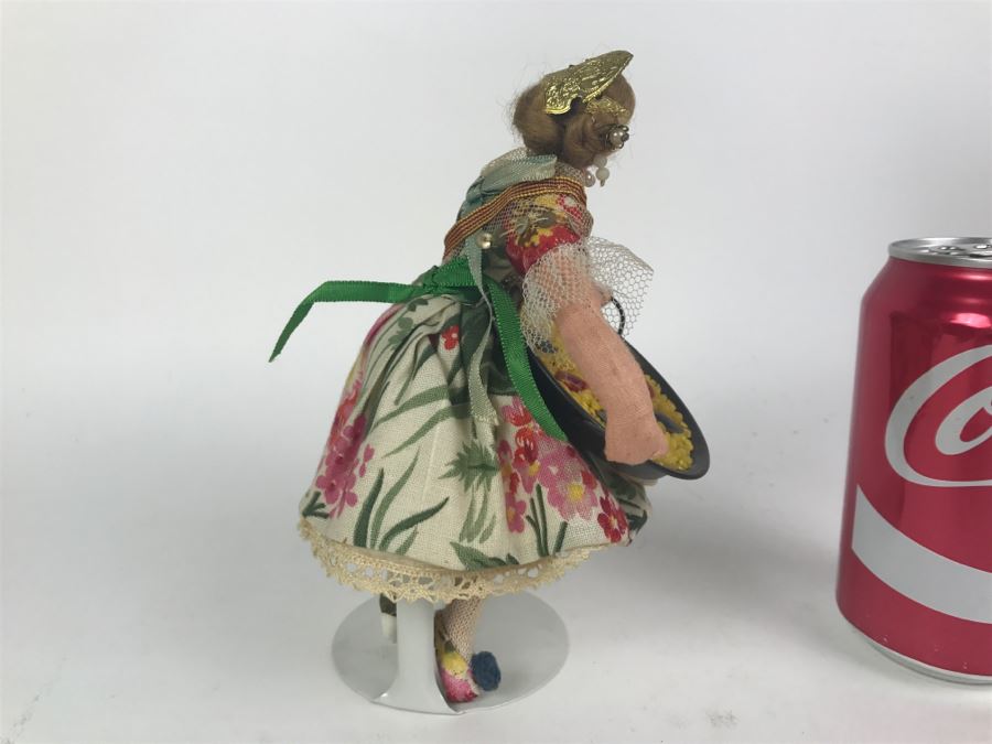 Vintage International Doll [Photo 7]