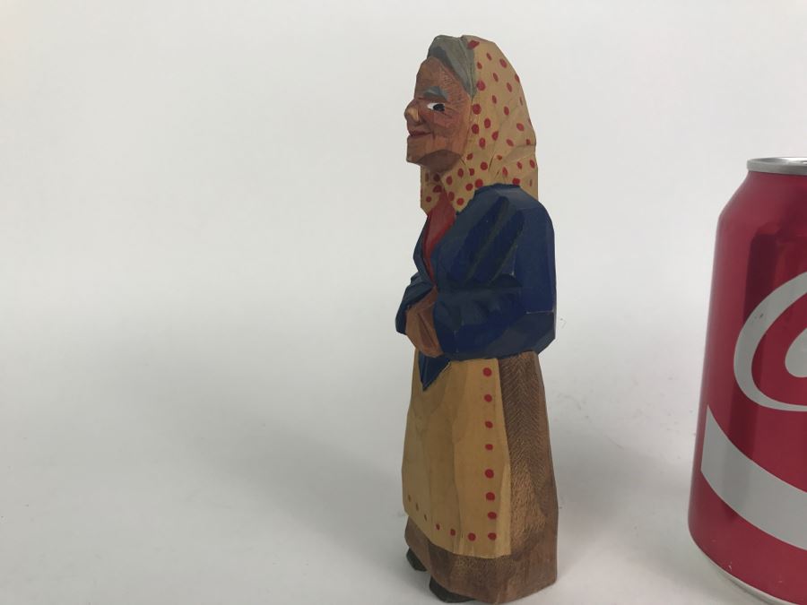 Carved Wood Denmark Doll Sculpture [Photo 3]