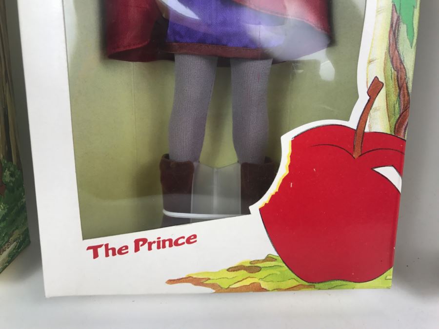 (3) Vintage Snow White And The Seven Dwarfs Dolls New In Boxes [Photo 8]