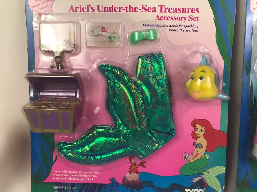 (2) Disney's The Little Mermaid Accessory Sets New In Packaging [Photo 3]