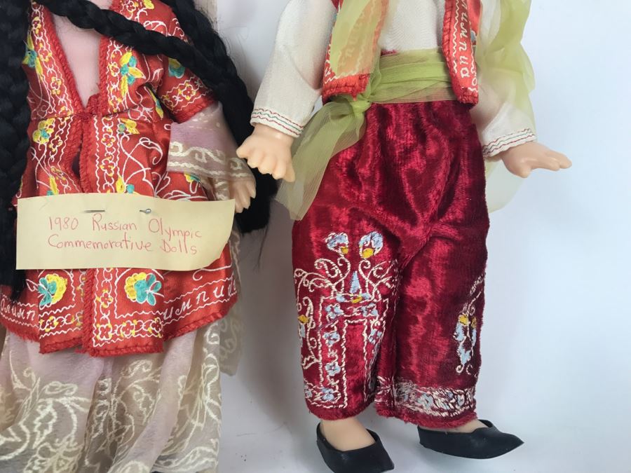 Vintage 1980 Russian Olympic Commerative Dolls [Photo 4]