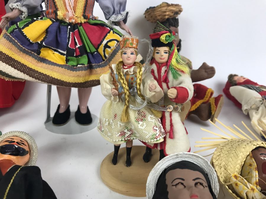 Collection Of Vintage International Dolls - See All Photos [Photo 6]