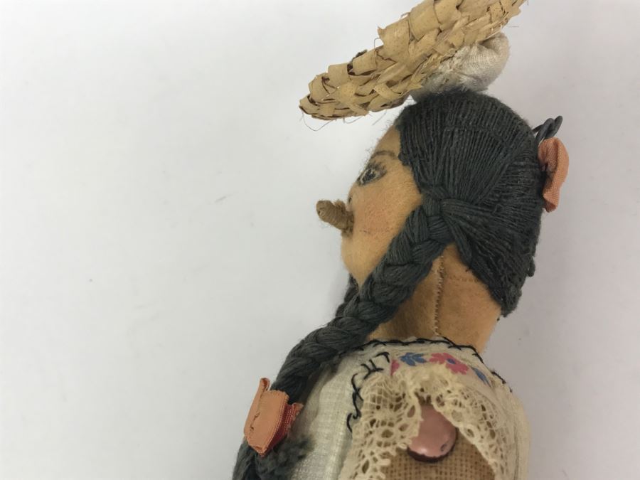 Vintage Women Smoking Cigar Paraguay Doll [Photo 6]