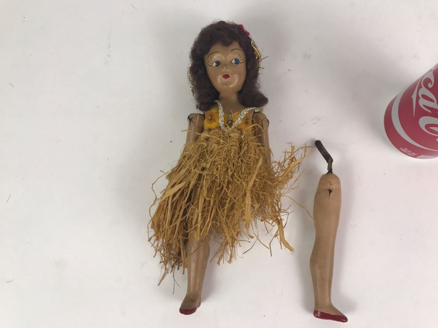 Vintage Hawaiian Doll - Leg Needs To Be Reattached [Photo 1]