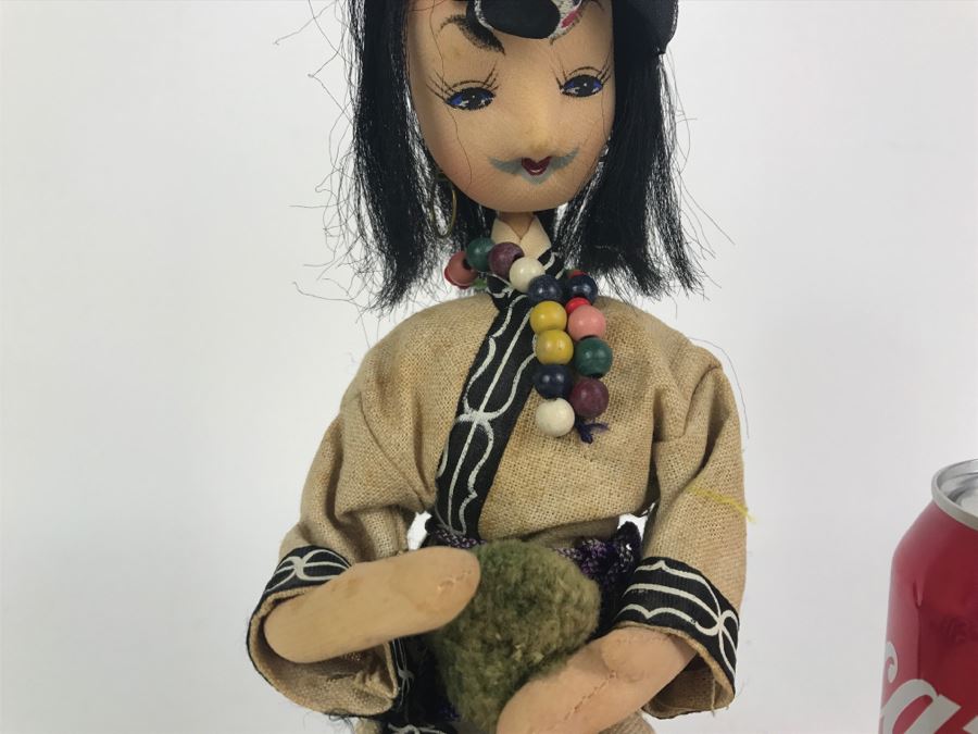 Vintage Caricature Of AINU Mixture Of White And Oriental Doll [Photo 3]