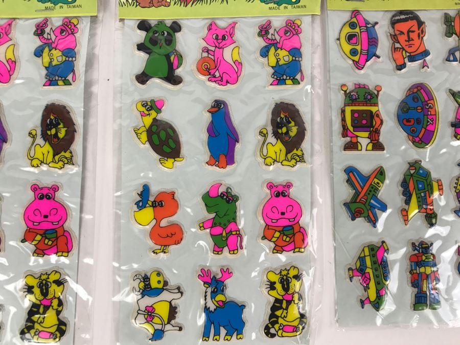 (14) New Vintage Stickers Star Trek, Robots, Animals [Photo 8]