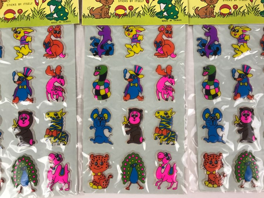 (14) New Vintage Stickers Star Trek, Robots, Animals [Photo 9]