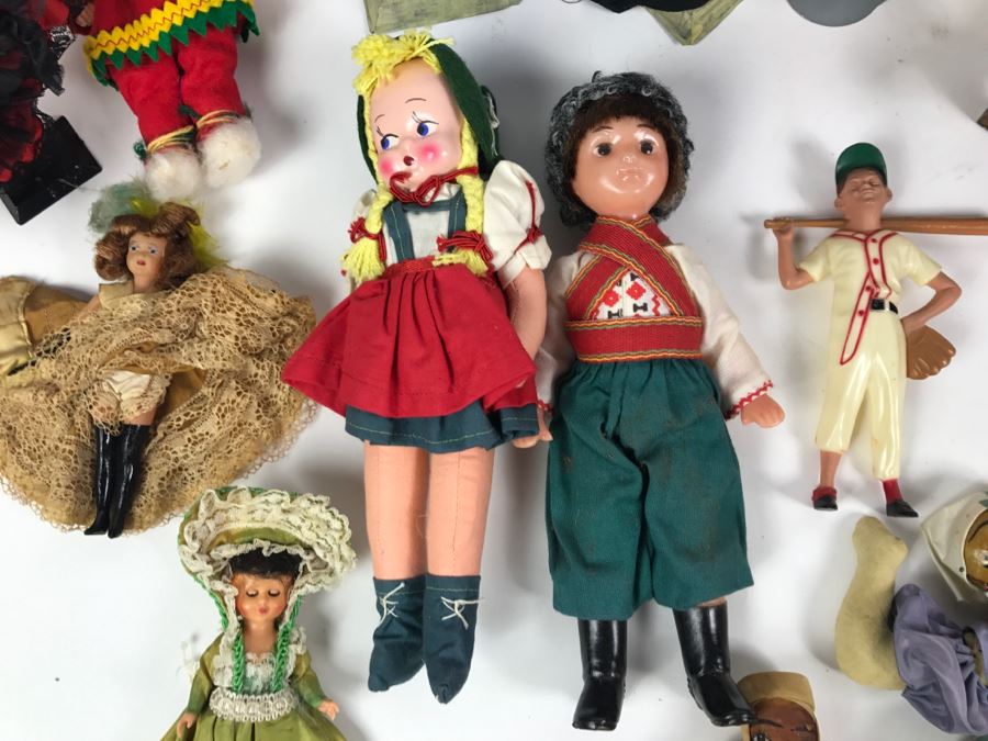 Collection Of Vintage International Dolls - See All Photos [Photo 18]