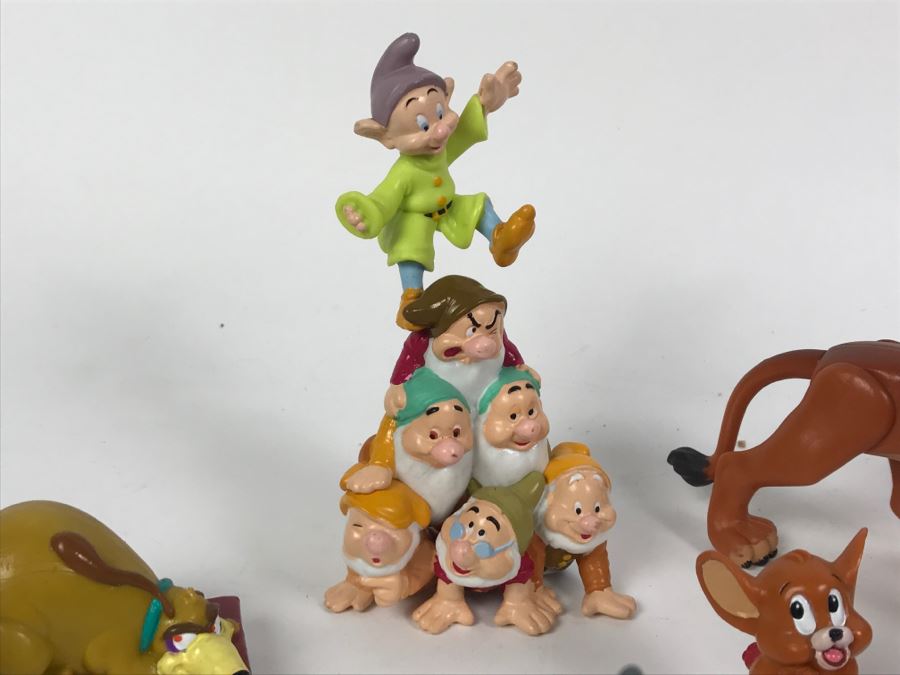 Collection Of Walt Disney Figurines [Photo 16]