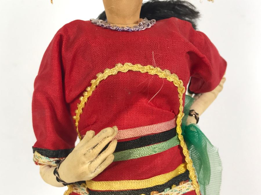 Vintage International Doll [Photo 4]