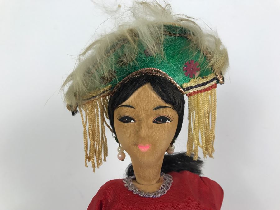 Vintage International Doll [Photo 2]