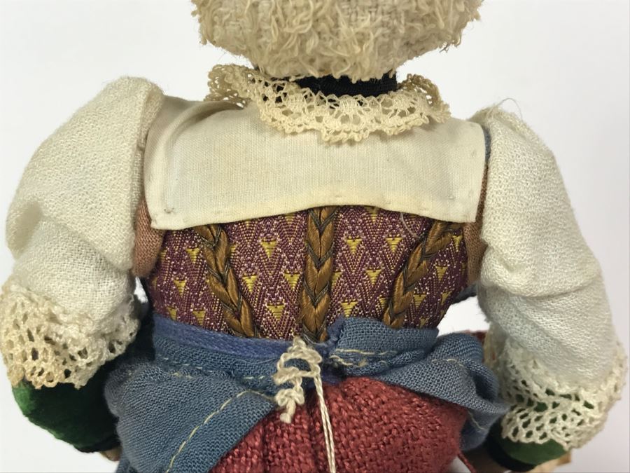 Vintage International Doll [Photo 8]