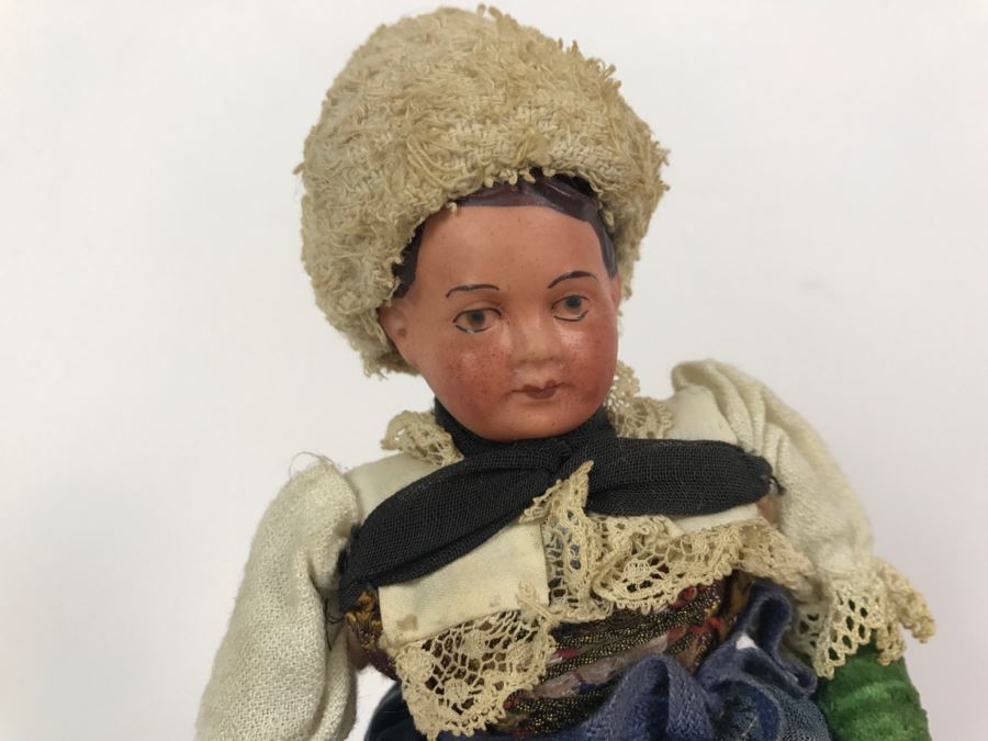 Vintage International Doll [Photo 2]