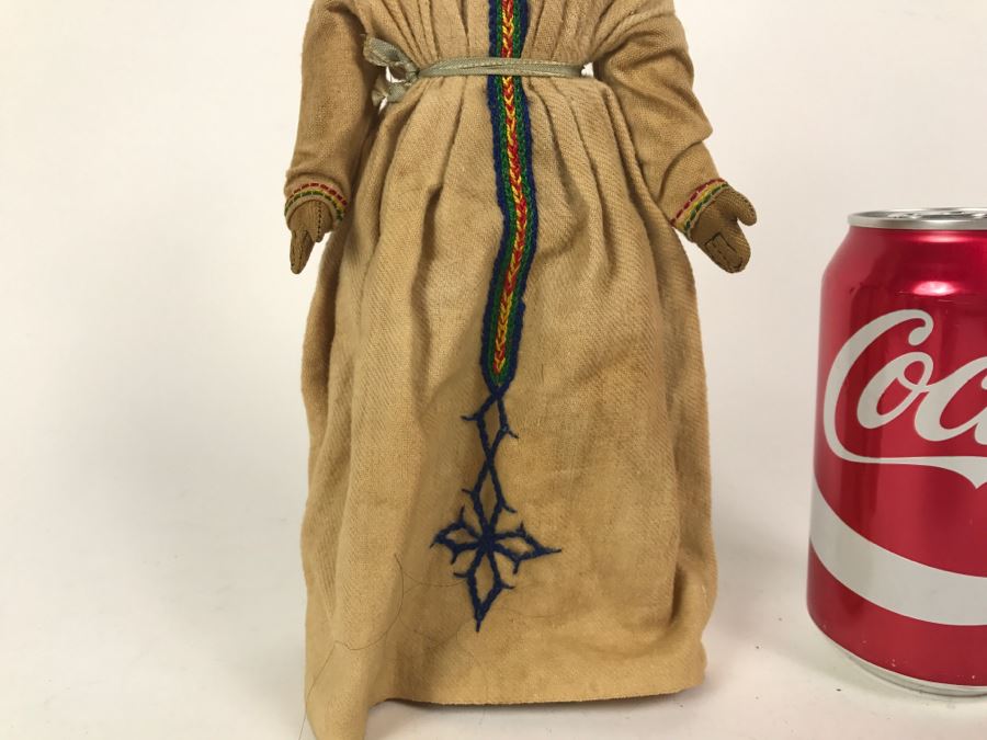 Vintage International Doll [Photo 5]