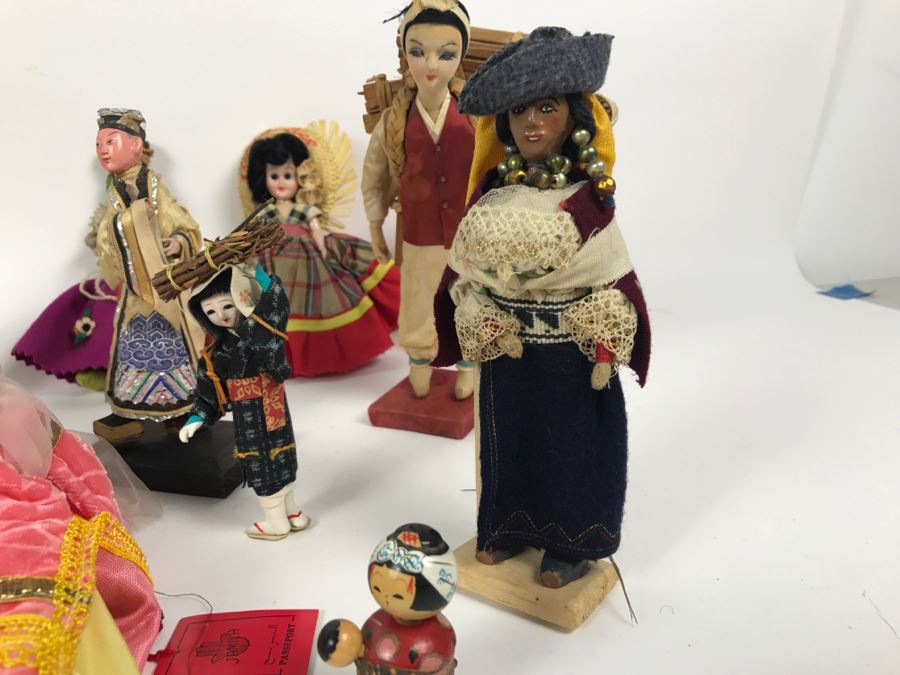 Collection Of Vintage International Dolls - See All Photos [Photo 14]