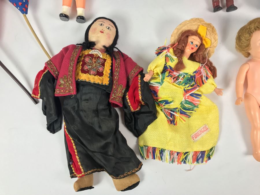 Collection Of Vintage International Dolls - See All Photos [Photo 24]