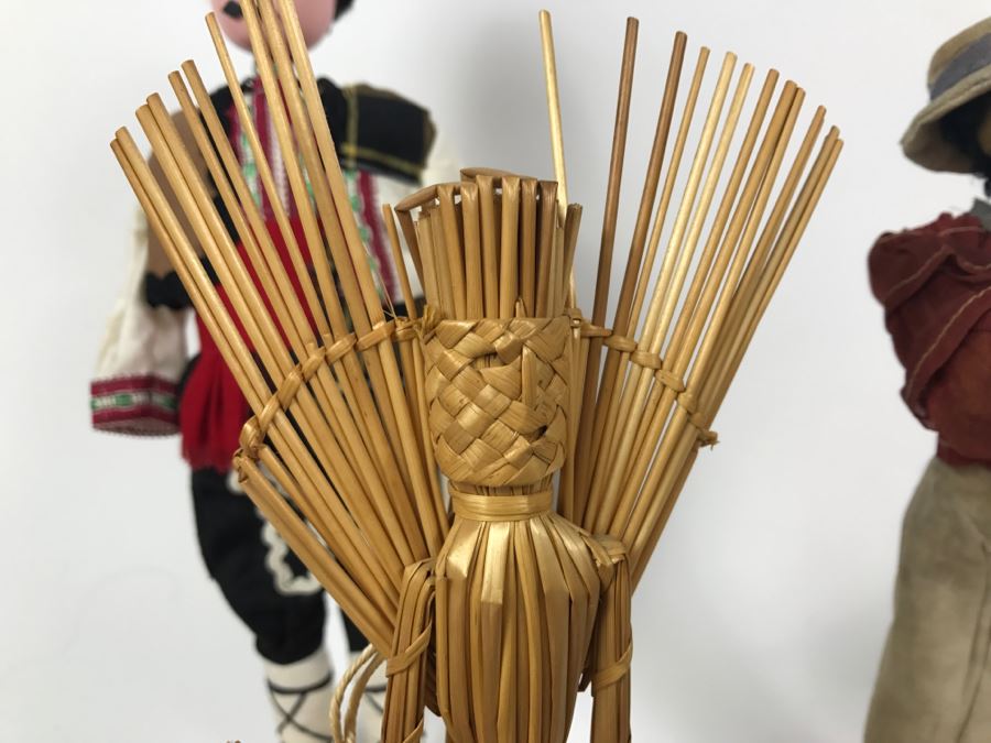 Collection Of Vintage International Dolls - See All Photos [Photo 5]