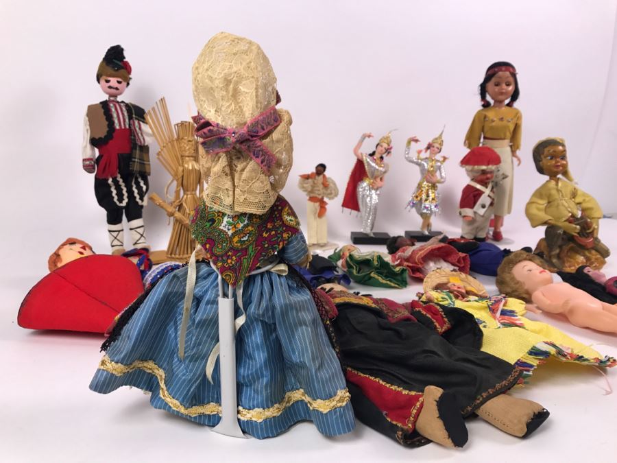 Collection Of Vintage International Dolls - See All Photos [Photo 31]