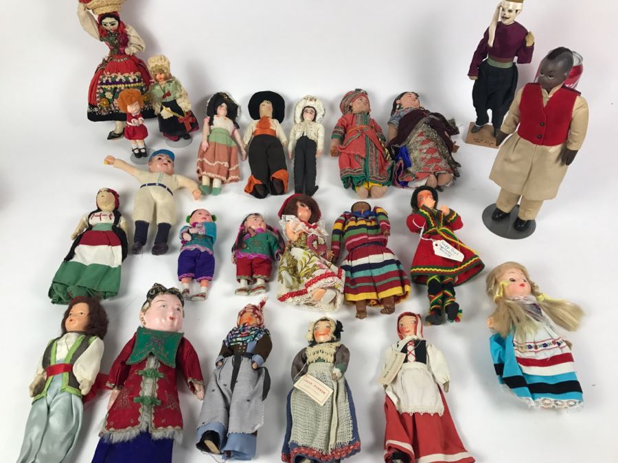 Collection Of Vintage International Dolls - See All Photos [Photo 1]