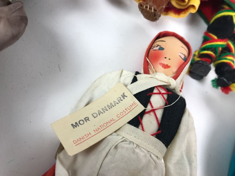 Collection Of Vintage International Dolls - See All Photos [Photo 16]