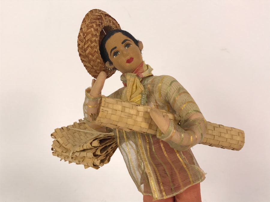 Vintage Phillippines Doll [Photo 2]
