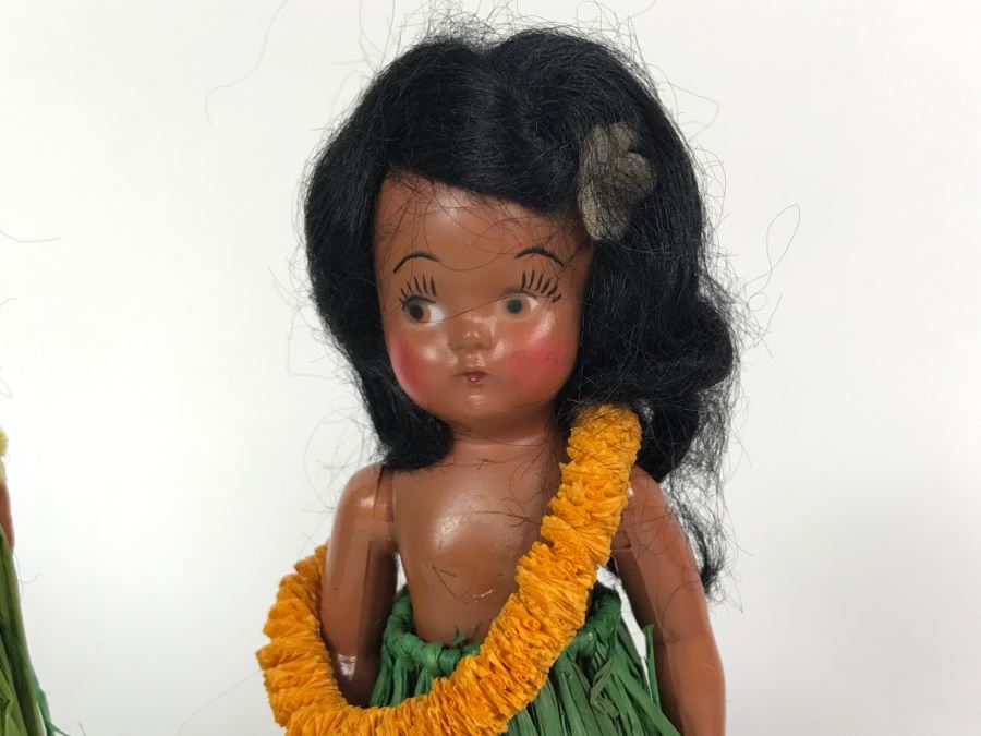 Pair Of Vintage Hawaiian Hula Girl Dolls [Photo 4]