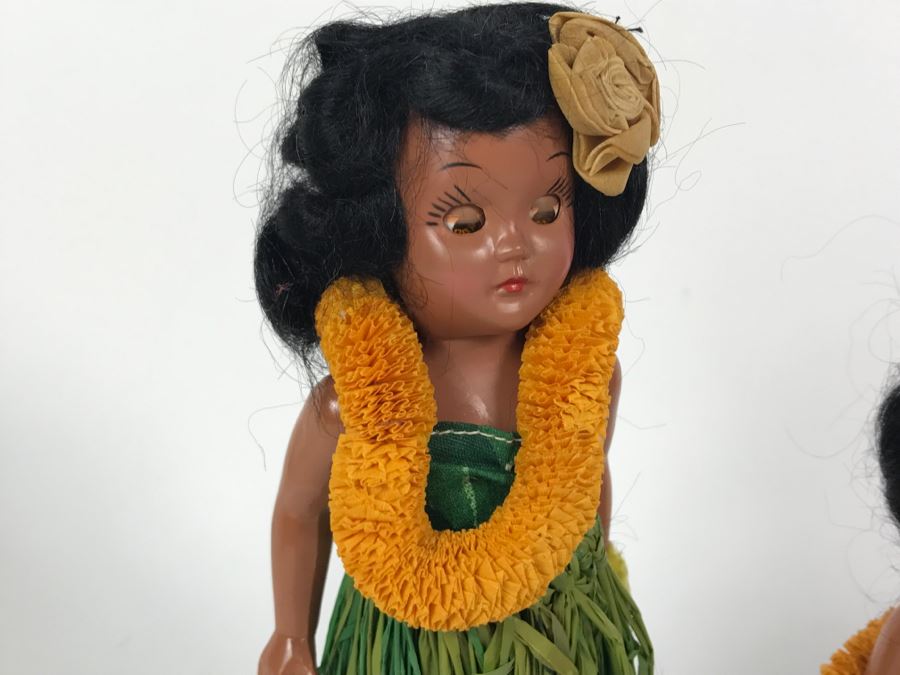 Pair Of Vintage Hawaiian Hula Girl Dolls [Photo 3]